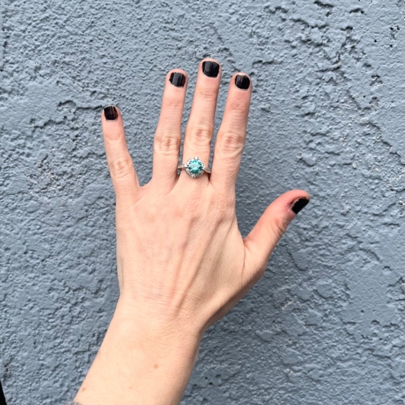 Cubic Zirconia Sterling Silver Ring size 7 1/2 blue gemstone - Picture 8 of 9